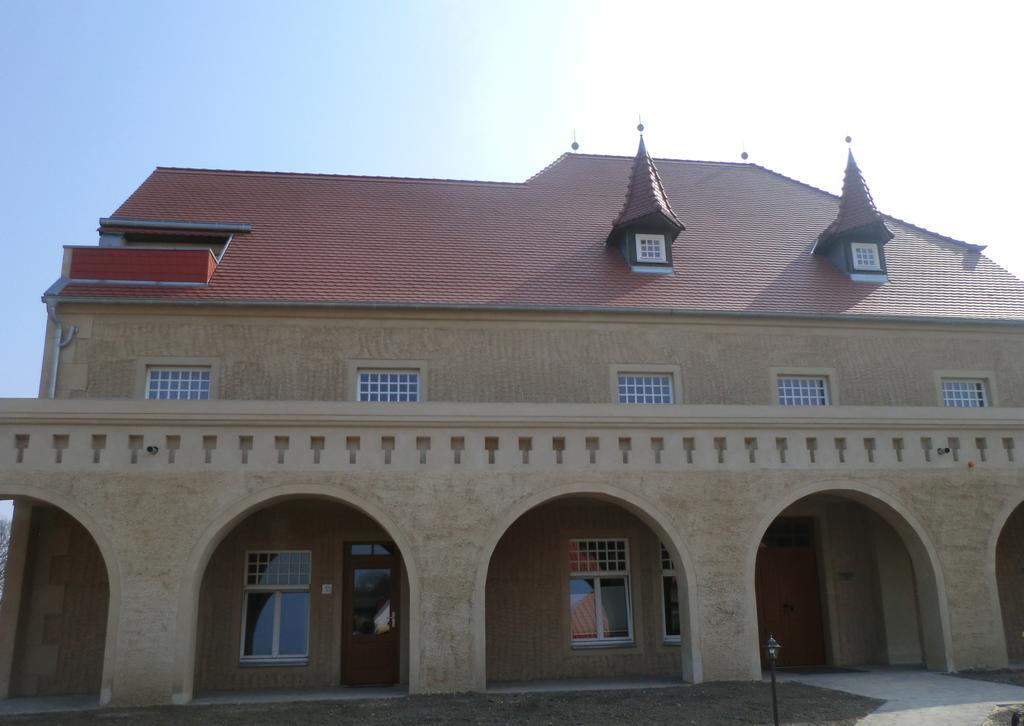 Remise & Westfluegel Schloss Stolpe Stolpe auf Usedom Luaran gambar
